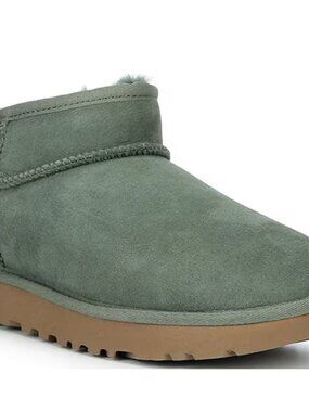 UGG Womens Classic Ultra Mini Boot in Deep Shade
